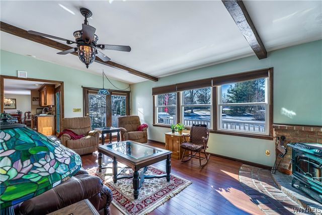 4 Old Orchard Lane, Orchard Park, NY 14127