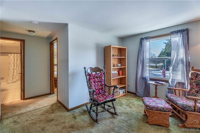 4 Old Orchard Lane, Orchard Park, NY 14127