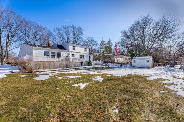 4 Old Orchard Lane, Orchard Park, NY 14127