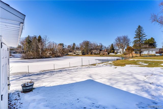 4 Old Orchard Lane, Orchard Park, NY 14127