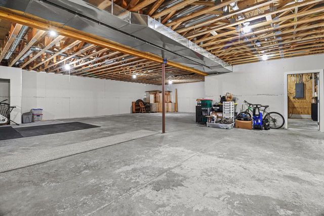 W399S10935 Connor DRIVE, Eagle, WI 53119