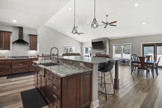 W399S10935 Connor DRIVE, Eagle, WI 53119