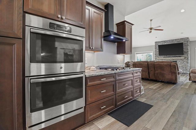 W399S10935 Connor DRIVE, Eagle, WI 53119