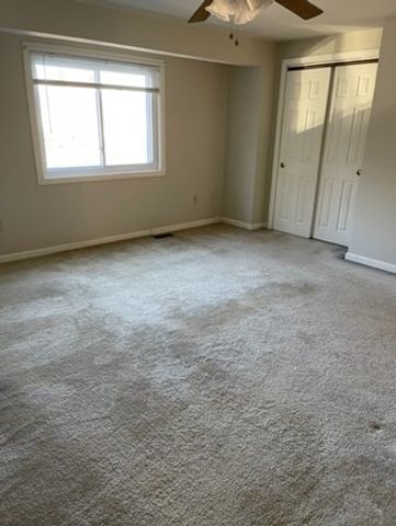 55 Littleton Rd 15B, Ayer, MA 01432