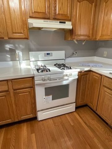55 Littleton Rd 15B, Ayer, MA 01432