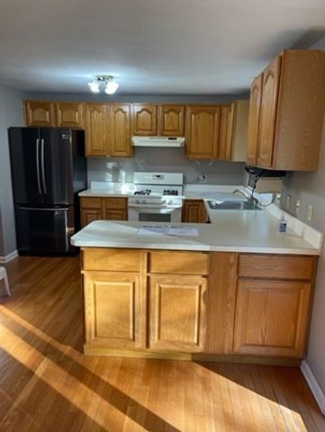 55 Littleton Rd 15B, Ayer, MA 01432