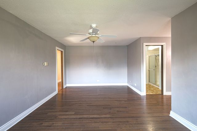 13154 N Country Club Court 2B, Palos Heights, IL 60463