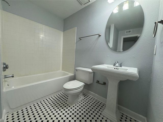 2053 DIXIE BELLE DRIVE 2053H, Orlando, FL 32812