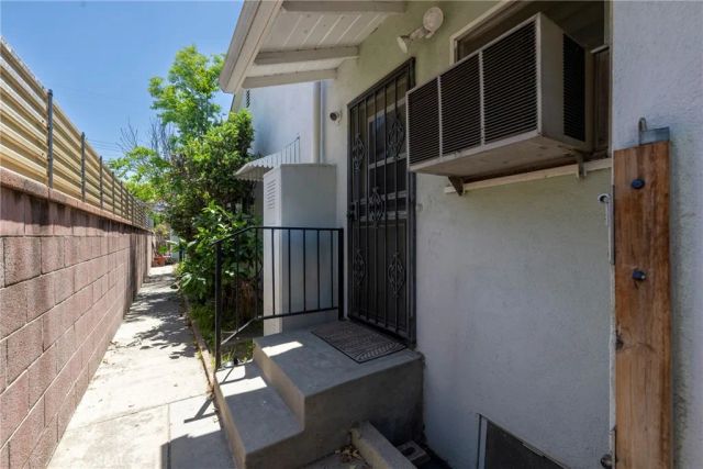 9326 Farm, Downey, CA 90241