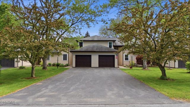 35 Walker Lane, Queensbury, NY 12804