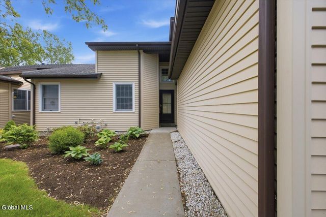 35 Walker Lane, Queensbury, NY 12804