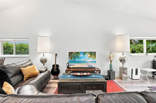 3913 NW 72nd Lane, Coral Springs, FL 33065