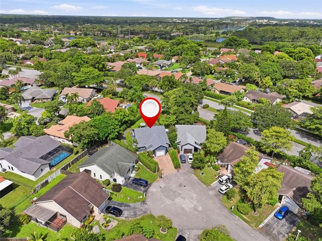 3913 NW 72nd Lane, Coral Springs, FL 33065