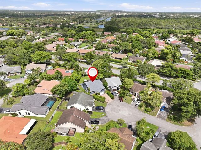 3913 NW 72nd Lane, Coral Springs, FL 33065