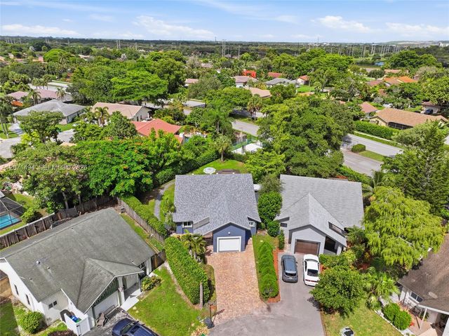 3913 NW 72nd Lane, Coral Springs, FL 33065