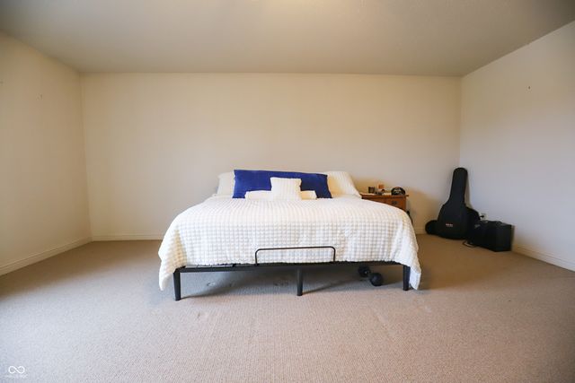 8240 Gathering Circle, Indianapolis, IN 46259