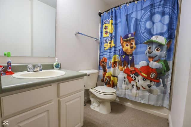 8240 Gathering Circle, Indianapolis, IN 46259