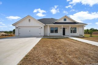 1555 Vista View, Pleasanton, TX 78064