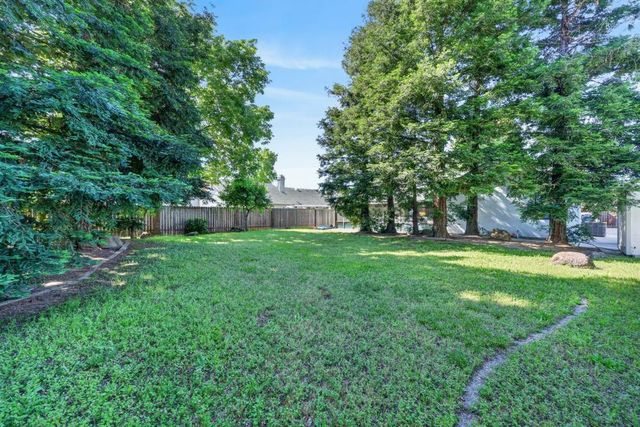 1703 Moraga Way, Roseville, CA 95661
