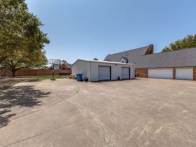 204 Harris Drive, Sunnyvale, TX 75182