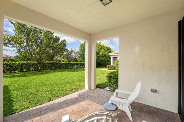 8910 Sea Chase Drive, Lake Worth, FL 33467