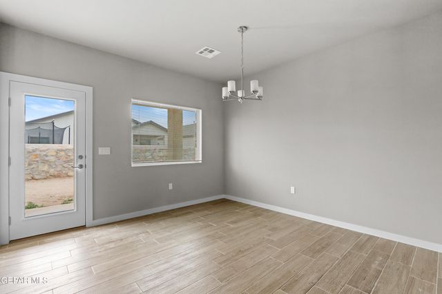 348 San Jose, Socorro, TX 79927