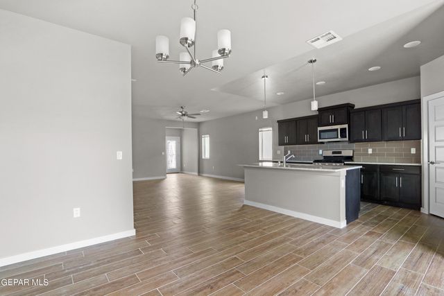 348 San Jose, Socorro, TX 79927