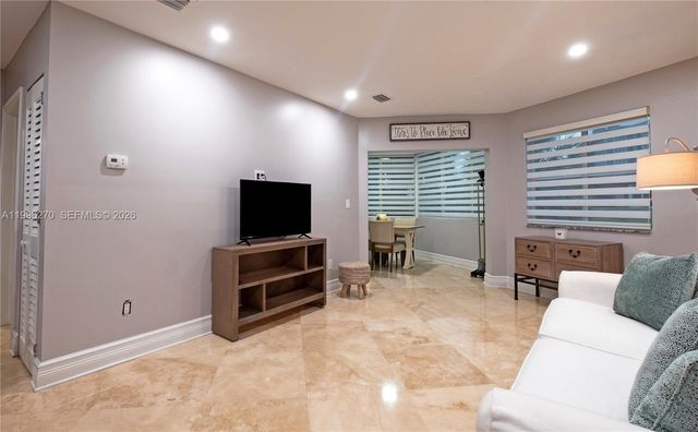 1723 NE Miami Gardens Dr 235, Miami, FL 33179