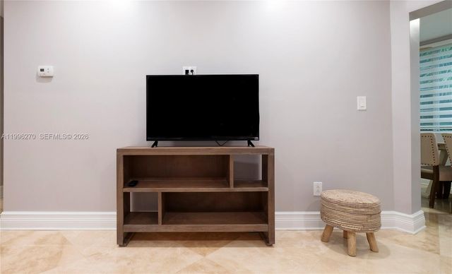 1723 NE Miami Gardens Dr 235, Miami, FL 33179