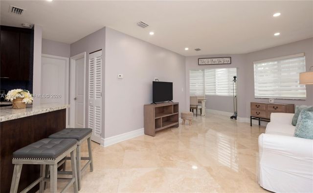 1723 NE Miami Gardens Dr 235, Miami, FL 33179