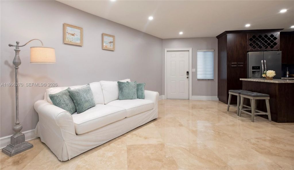 1723 NE Miami Gardens Dr 235, Miami, FL 33179