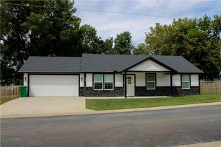 603 Windsor Drive, Creighton, MO 64739