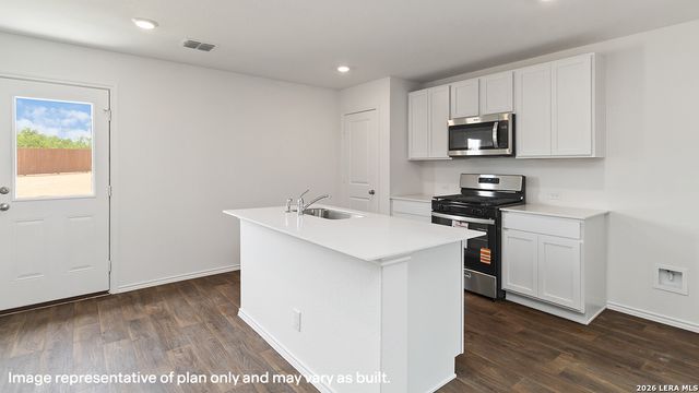 123 Paul Street, Comfort, TX 78013