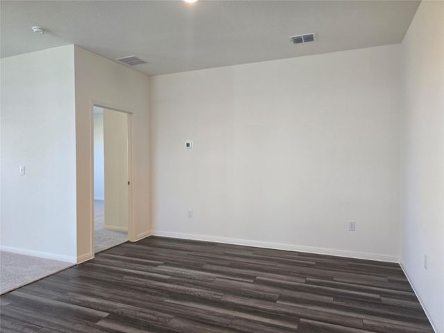 421 Wedemeyer ST, Taylor, TX 76574