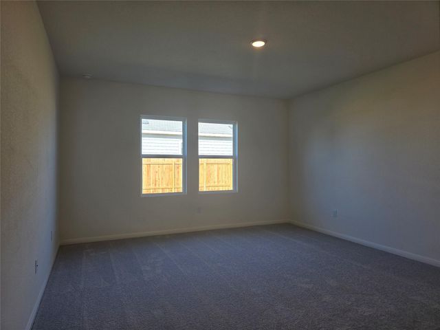 421 Wedemeyer ST, Taylor, TX 76574