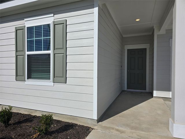 421 Wedemeyer ST, Taylor, TX 76574