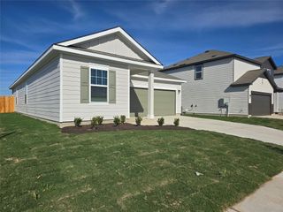 421 Wedemeyer ST, Taylor, TX 76574