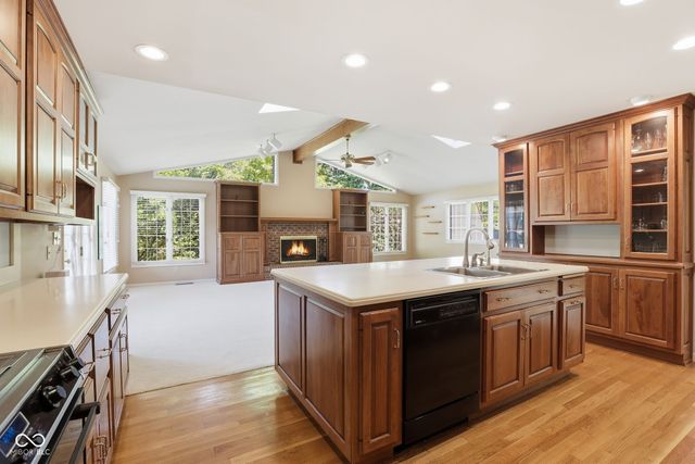 6528 Finchley Road, Indianapolis, IN 46250