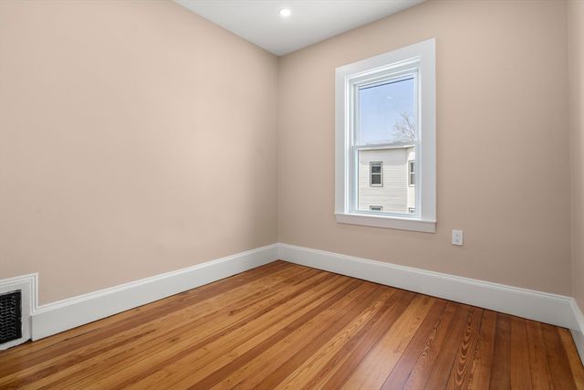 99 Beech Street 3, Belmont, MA 02478