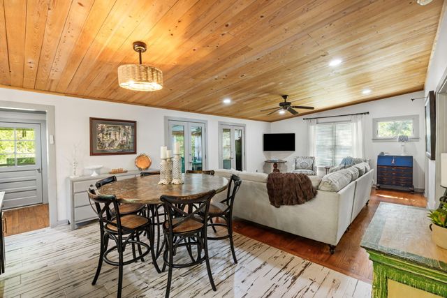 212 E Hudson Avenue, Folly Beach, SC 29439