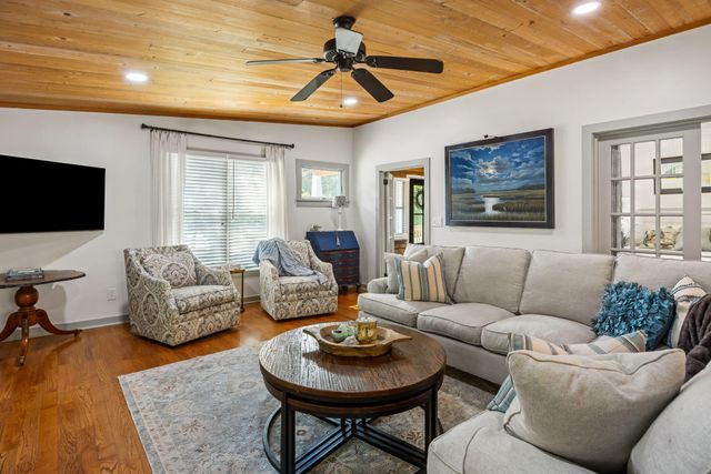 212 E Hudson Avenue, Folly Beach, SC 29439