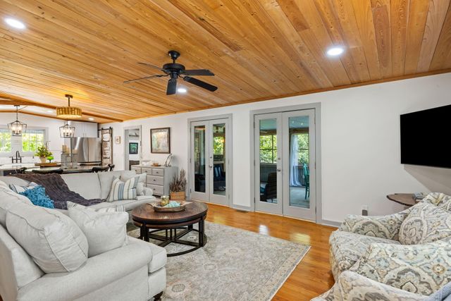 212 E Hudson Avenue, Folly Beach, SC 29439