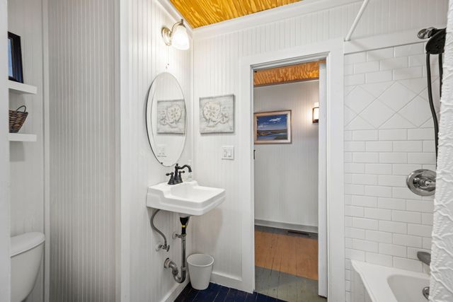 212 E Hudson Avenue, Folly Beach, SC 29439