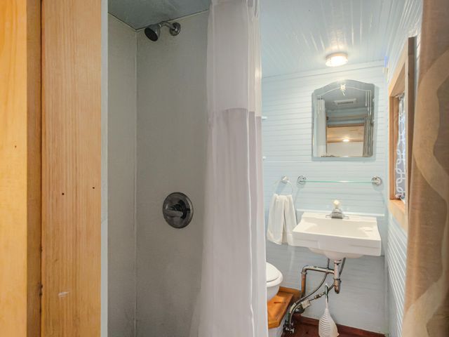 212 E Hudson Avenue, Folly Beach, SC 29439