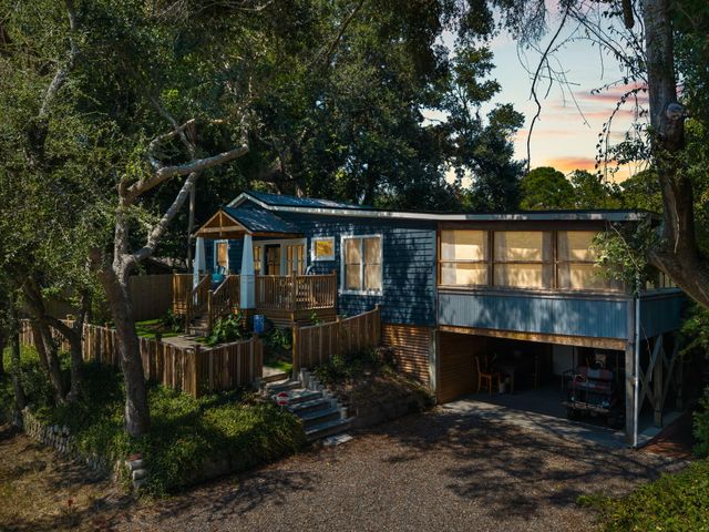 212 E Hudson Avenue, Folly Beach, SC 29439