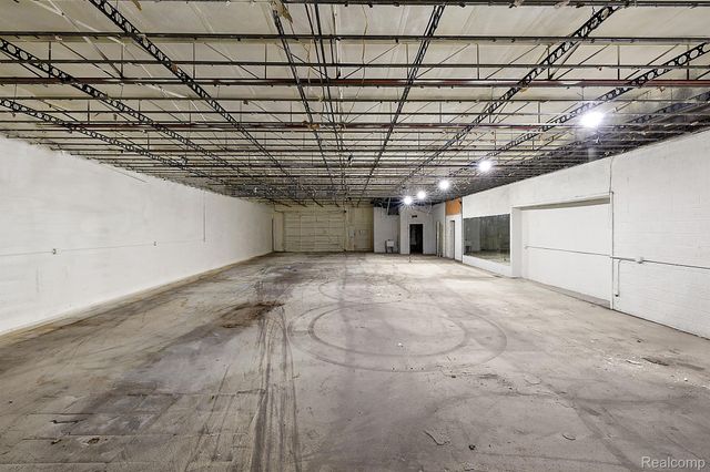 19807 VAN DYKE Street, Detroit, MI 48234