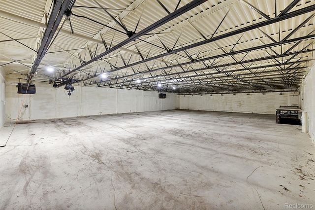 19807 VAN DYKE Street, Detroit, MI 48234