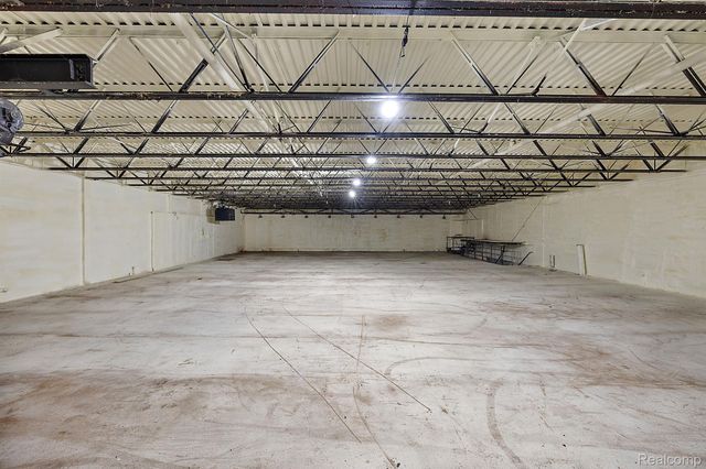 19807 VAN DYKE Street, Detroit, MI 48234