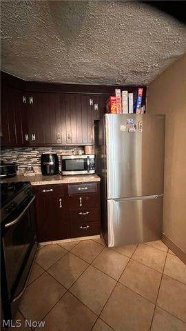 1766 Longwood Drive, Mayfield Heights, OH 44124