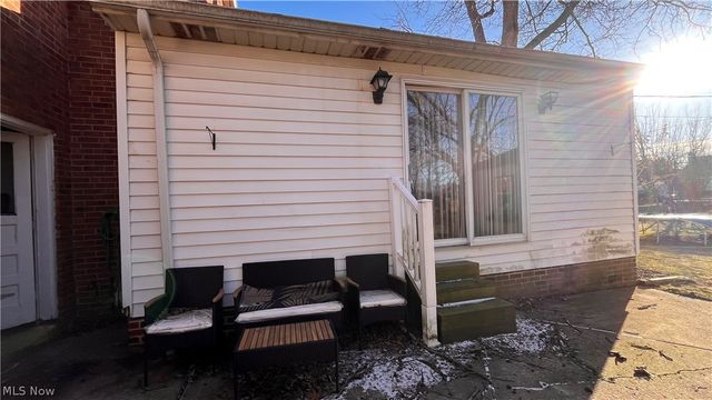 1766 Longwood Drive, Mayfield Heights, OH 44124